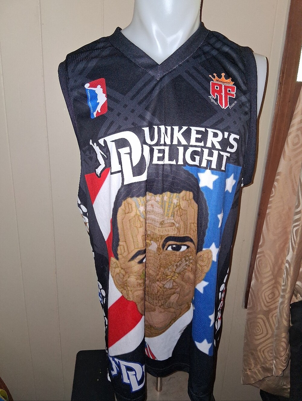 Dunker's Delight Black Graphic Basketball Jersey Set